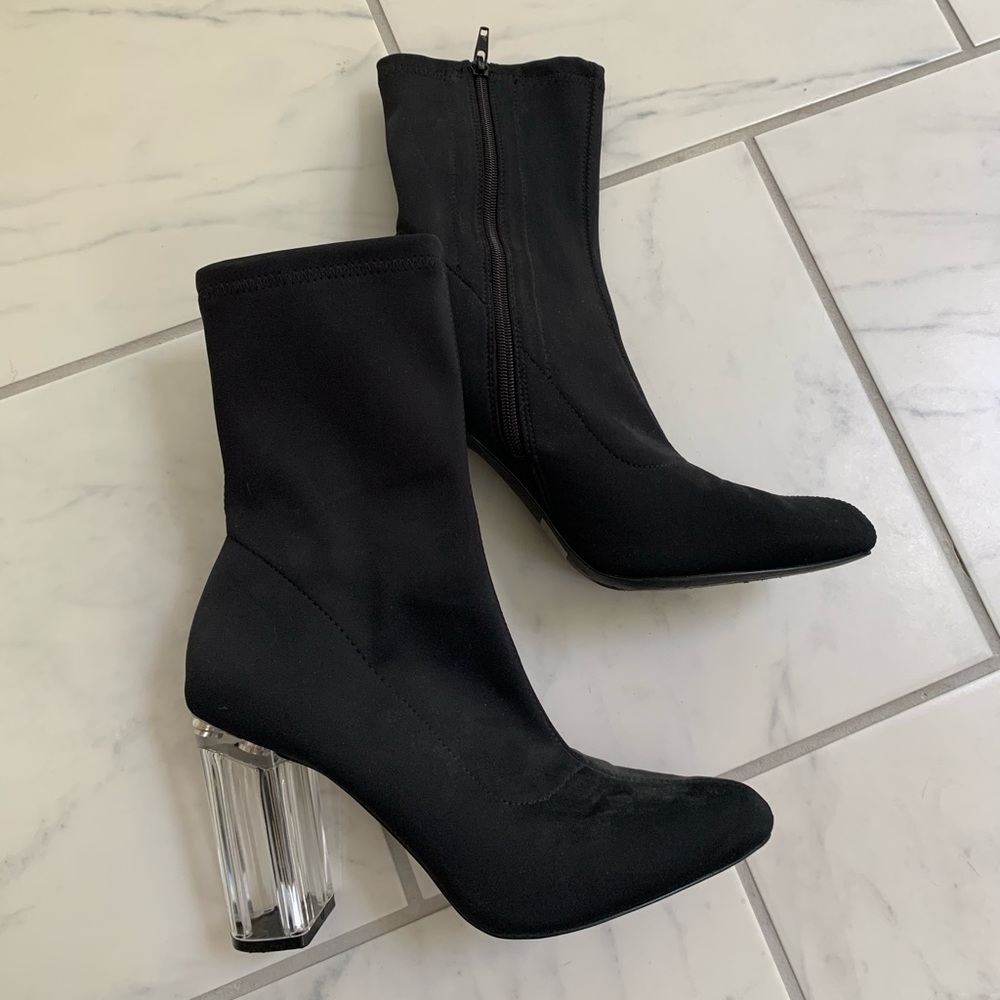 Lulus black booties